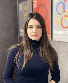 Eri, Graphic Designer